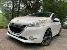 2015 Peugeot 208 1.6 Allure FULL PEUGEOT SERVIES RECORD 99% LIKE NEW