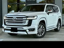 2024 UNREGISTER Toyota Land Cruiser 3.4 J300 ZX Modellista 7 Seater Rear Entry Cool Box Roof Rails Electric Differential Lock (Incoming)