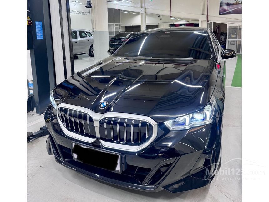 Jual Mobil BMW 520i 2025 M Sport 2.0 di DKI Jakarta Automatic Sedan ...