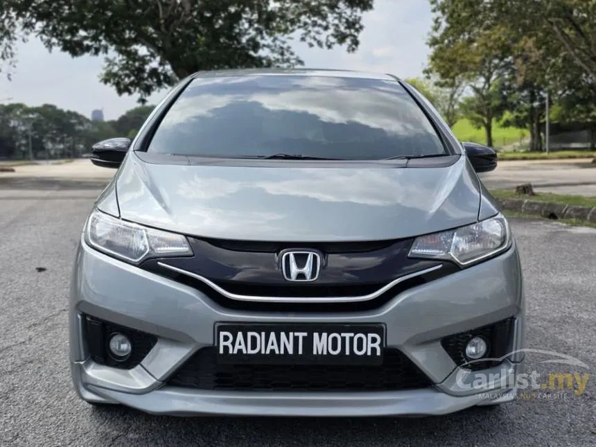 2015 Honda Jazz V Hatchback