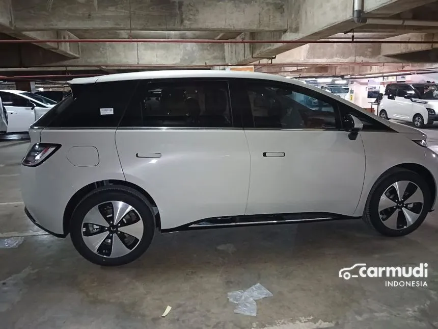 2024 Wuling Cloud EV EV Hatchback