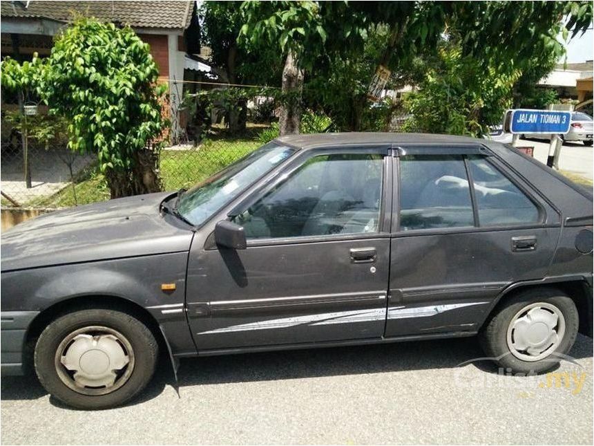 1996 Proton Saga Iswara S Hatchback
