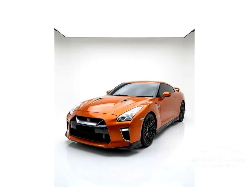 2022 Nissan GT-R Recaro Edition Coupe