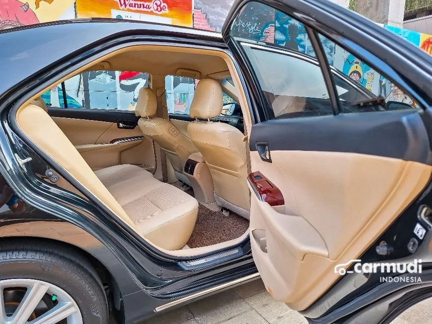 2014 Toyota Camry V Sedan
