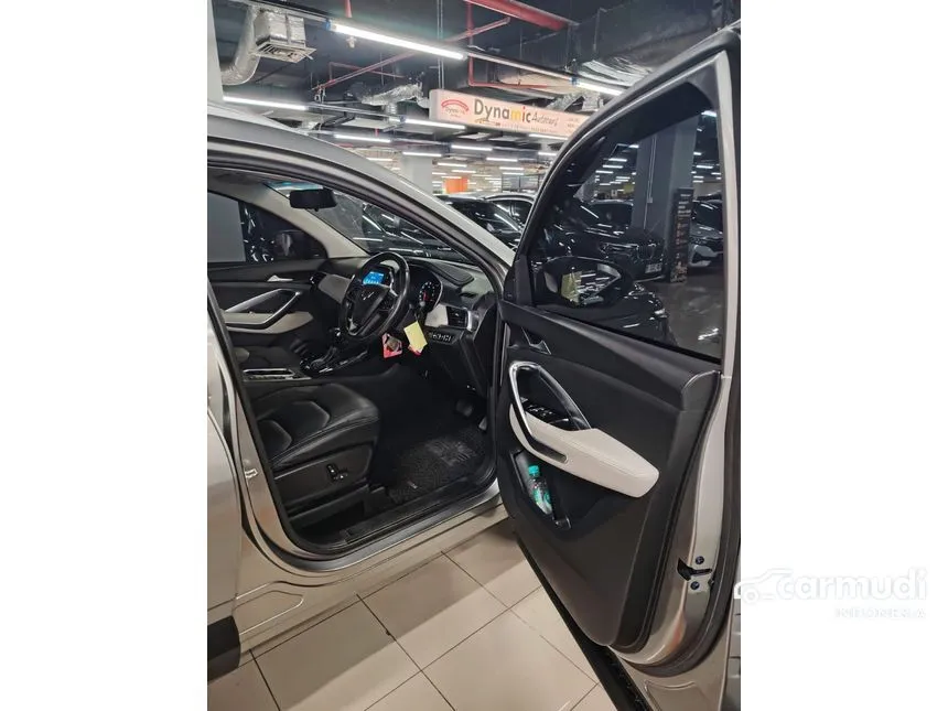 2021 Wuling Almaz RS Exclusive 7 Seater SUV