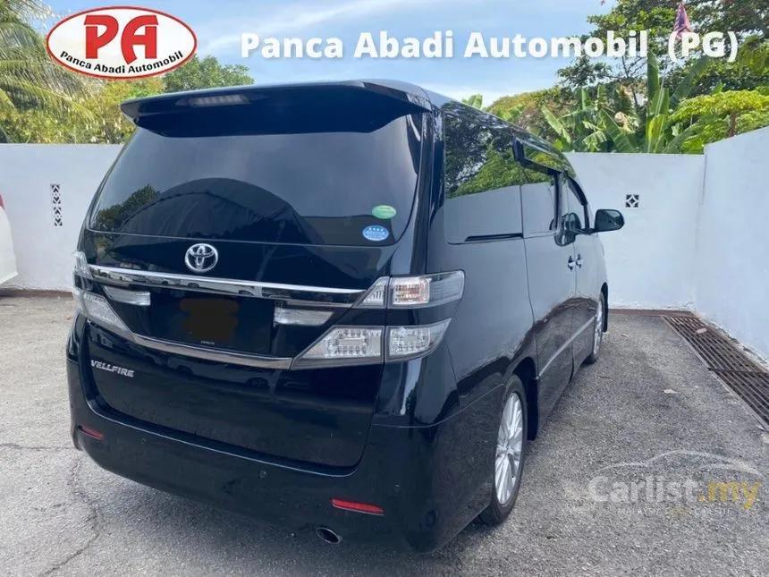 2013 Toyota Vellfire Z MPV
