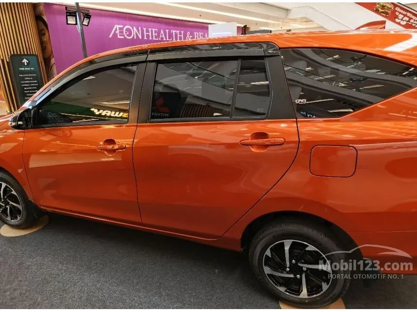 2024 Daihatsu Sigra R MPV