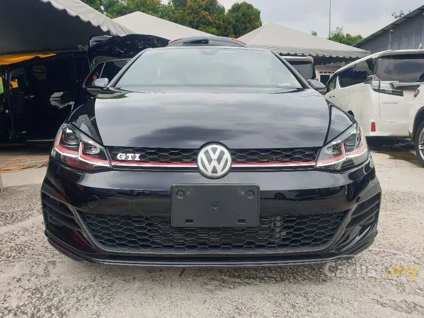2017 Volkswagen Golf GTi Advanced Hatchback