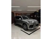 2022 Lexus LX 600 3.4 VIP SUV 7-Seater Sonic Titanium on Black Odo 23 Rb (TERMURAH)
