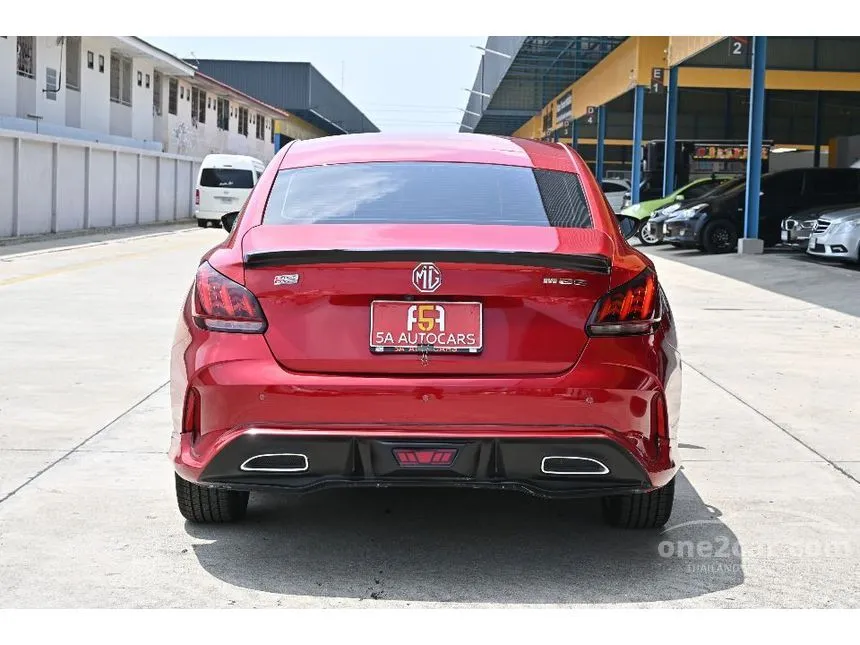 2023 MG MG5 X Sedan