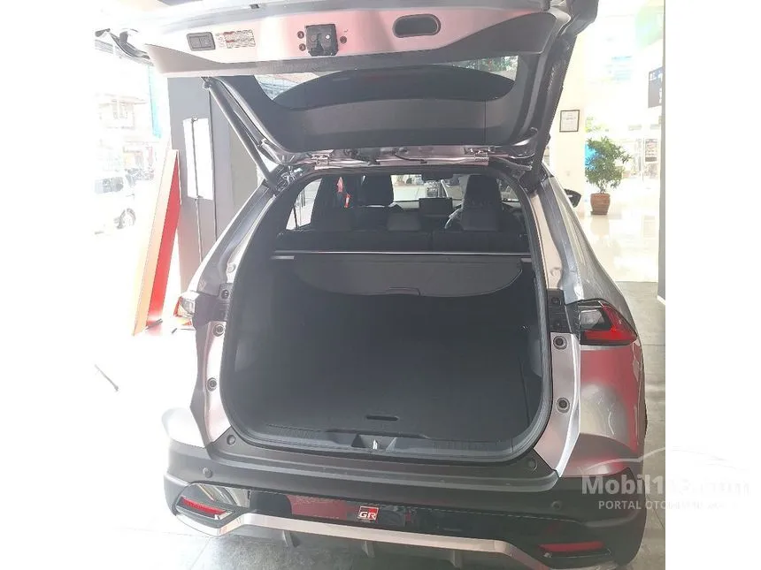 2026 Toyota Yaris Cross S HV (Premium colour) SUV