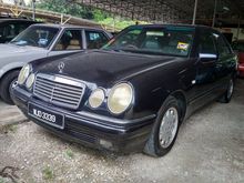 1998/01 Mercedes-Benz E200 2.0 Elegance Sedan