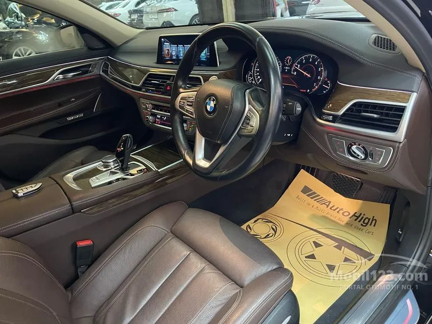 2017 BMW 730Li Sedan