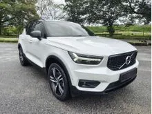 VOLVO XC40 T5 2.0 (A) R-DESIGN,252 HP,PRE-CRASH,BLIND SPOT,LANE KEEP ASSIST,FULL LCD MONITOR,REVERSE CAMERA,POWERBOOT,ELECTRIC SEAT,MEMORY SEAT,