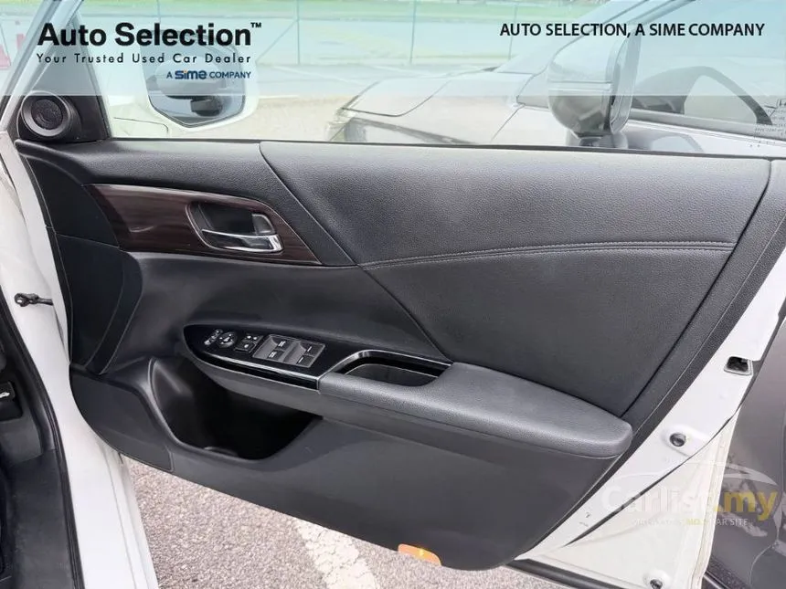 2018 Honda Accord VTi-L Sedan
