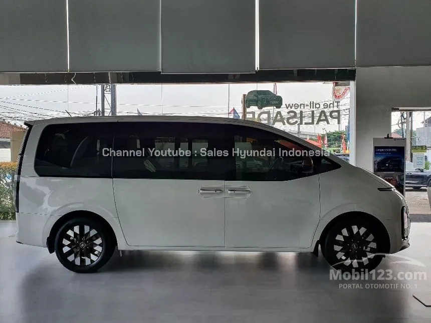 2024 Hyundai Staria Signature 7 Wagon