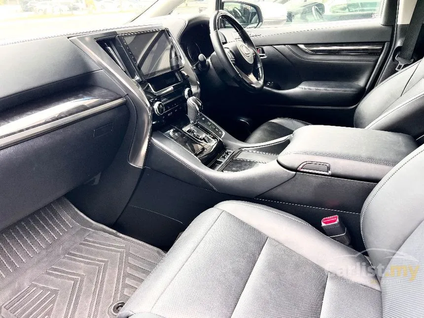 2018 Toyota Vellfire ZG MPV