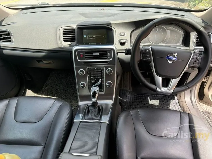2016 Volvo S60 T6 Drive-E Sedan