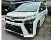 Recon 2018 Toyota Voxy 2.0 ZS Kirameki Edition MPV Pre
