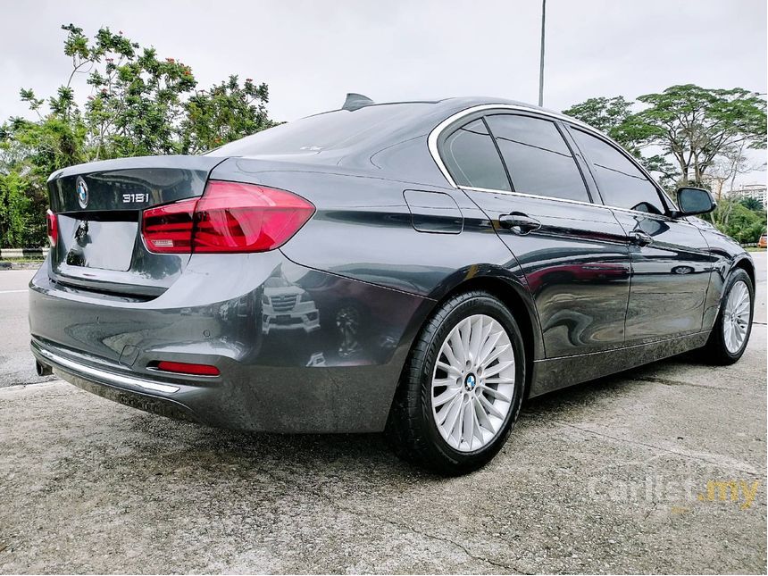 BMW 318i 2018 1.5 in Johor Automatic Sedan Grey for RM