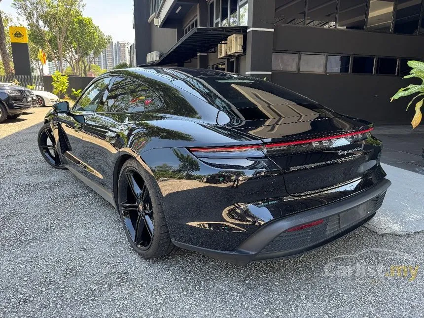 2020 Porsche Taycan 4S Sedan