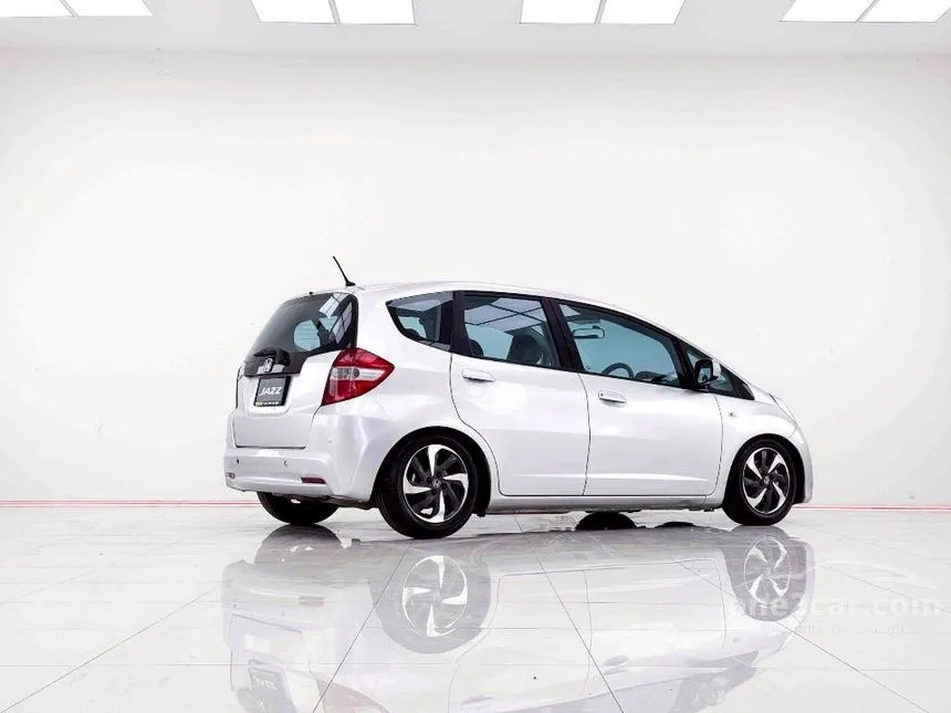 2012 Honda JAZZ V Hatchback