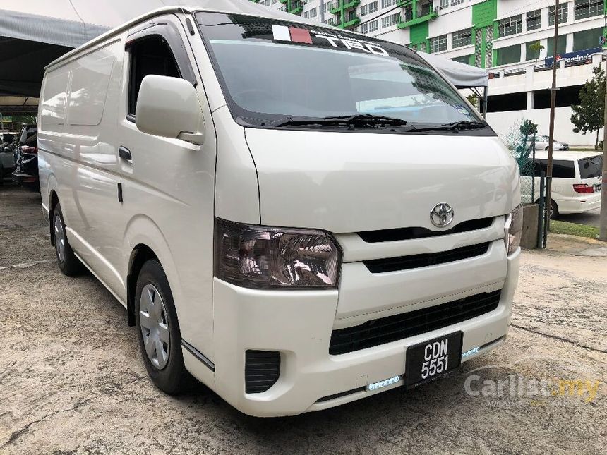 toyota hiace carlist