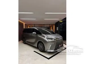 2024 Lexus LM 350h 2.5 7 Seater MPV