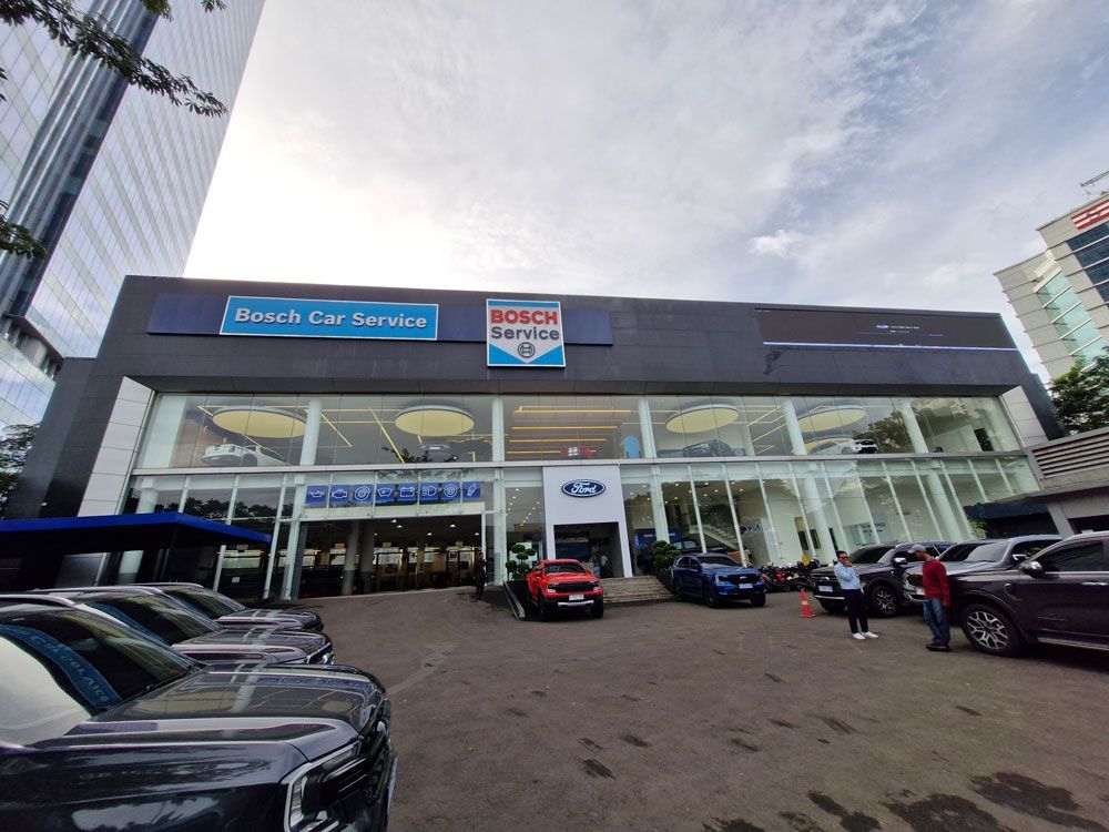 Ford Mau Lebih Agresif Memperbanyak Diler! 'Experience Center' Pertama Hadir di Sunter