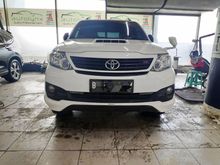 Toyota Fortuner 2.5 TRD 2014 PUTIH DP 70 jt