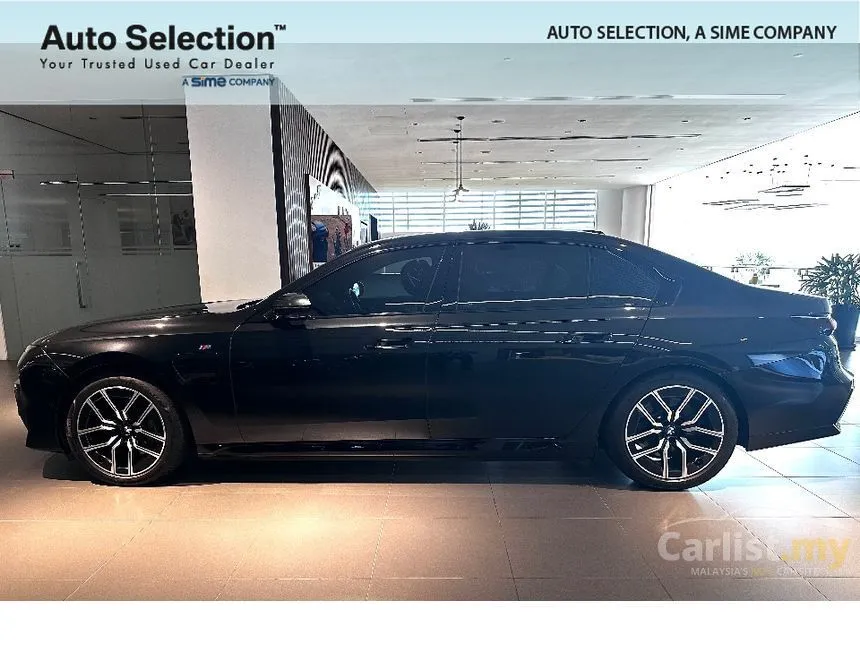 2024 BMW 750e xDrive M Sport Pure Excellence Sedan
