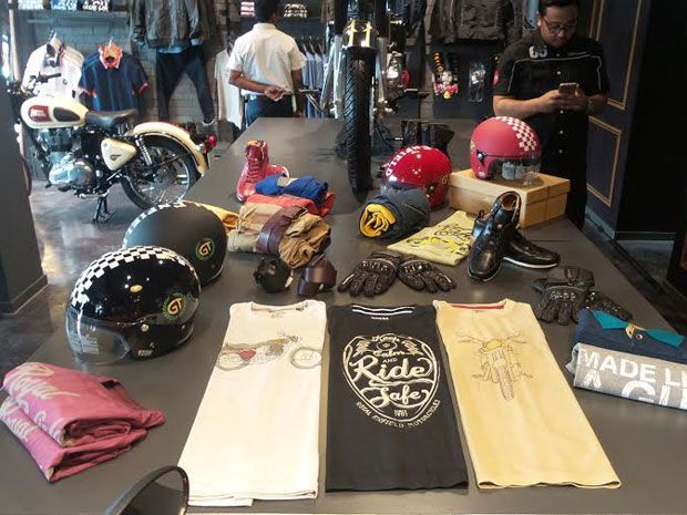Royal Enfield Jual Apparel Bikers