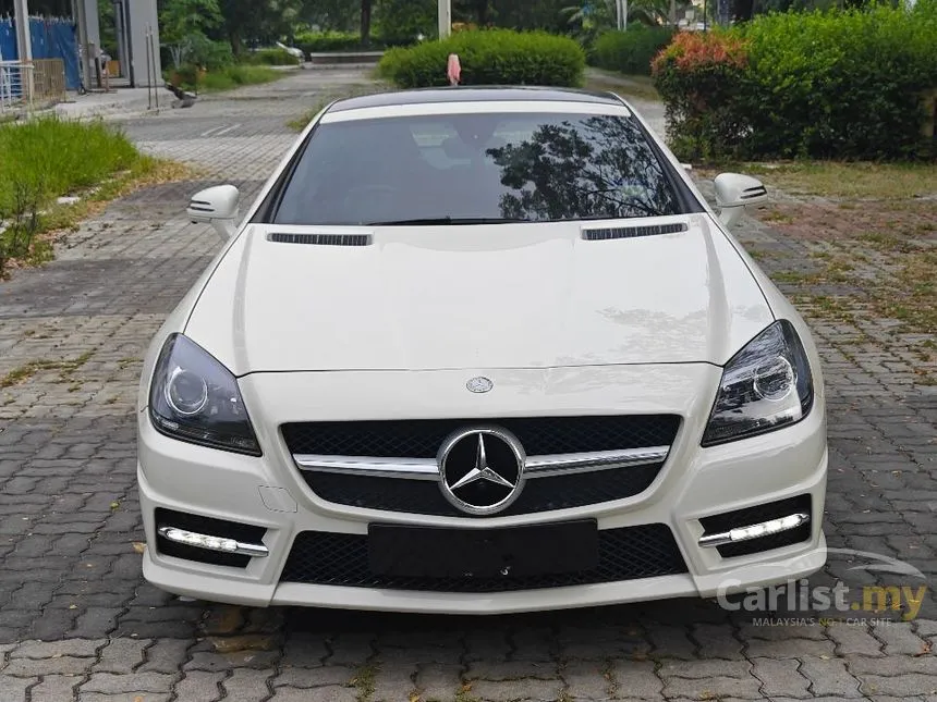 2013 Mercedes-Benz SLK200 AMG Sport Convertible