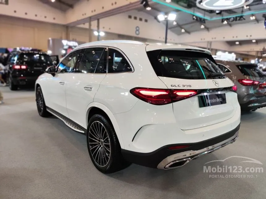 2025 Mercedes-Benz GLC300 AMG Line 4MATIC SUV