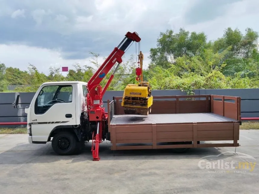 2017 Isuzu NHR Lorry