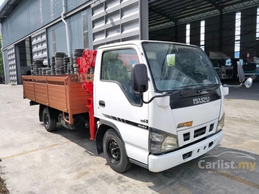 2017 Isuzu NHR Lorry