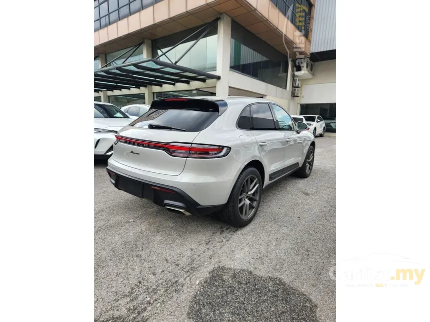 2022 Porsche Macan SUV