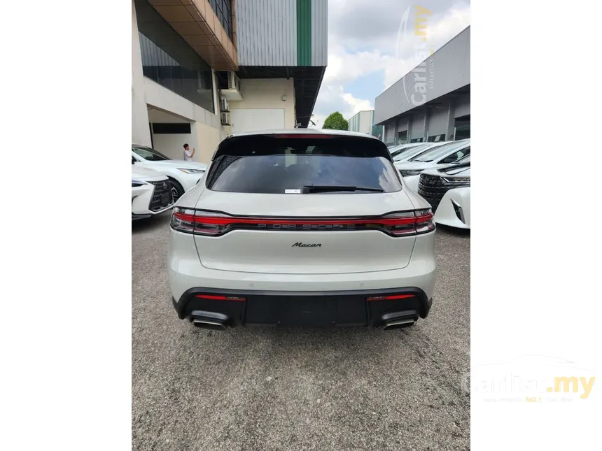 2022 Porsche Macan SUV