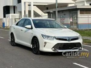 2015 Toyota Camry 2.5 Hybrid Sedan