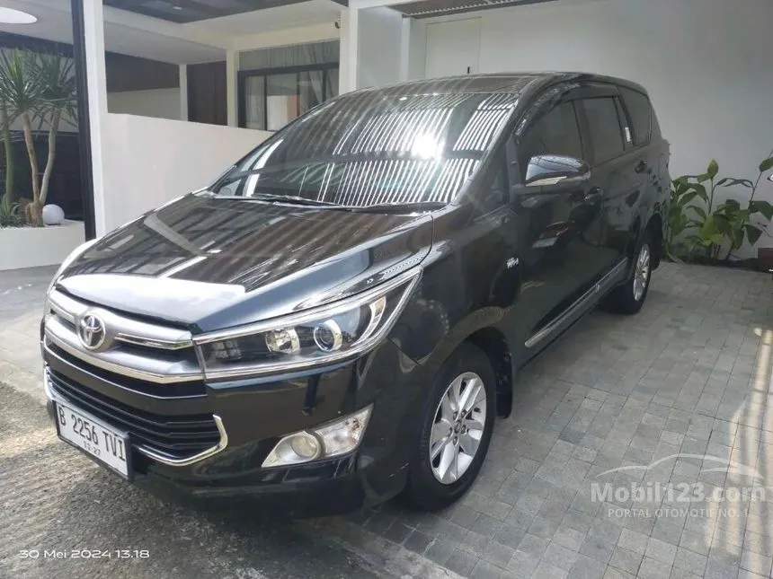 Jual Mobil Toyota Kijang Innova 2018 V 2.0 di Banten Automatic MPV Hitam Rp 267.000.000