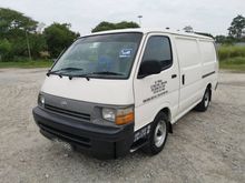 1998 / 1999 Toyota Hiace 2.4 DIESEL (M)