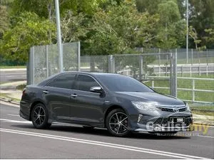 2015 Toyota Camry 2.5 Hybrid Sedan