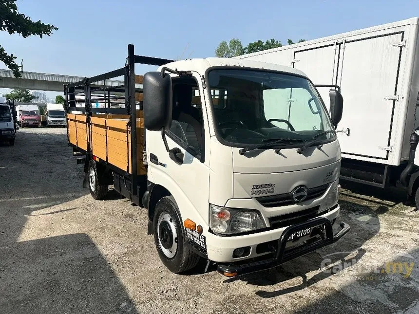 2017 Hino XZU600J Lorry