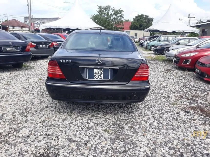 2000 Mercedes-Benz S320 Sedan