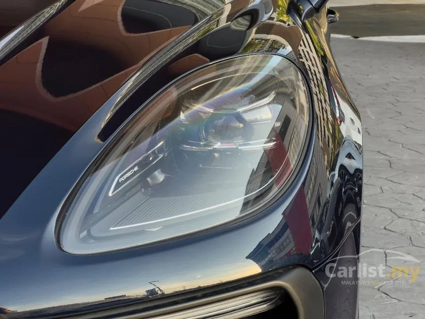 2022 Porsche Macan SUV