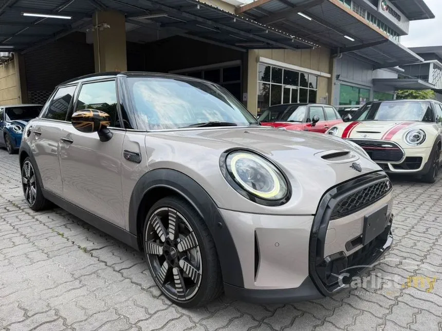 2022 MINI Cooper S 5 Door Hatchback
