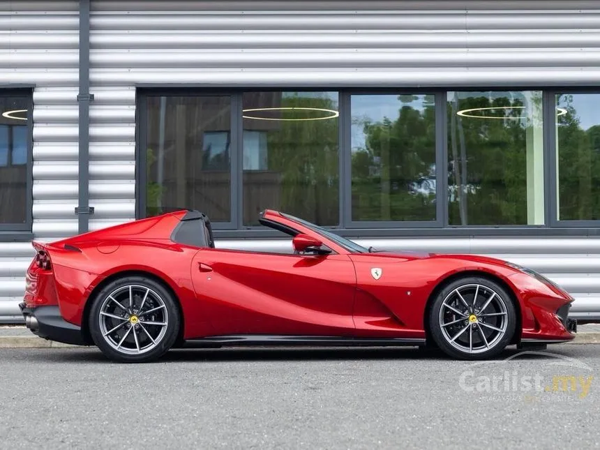 2021 Ferrari 812 Superfast Coupe