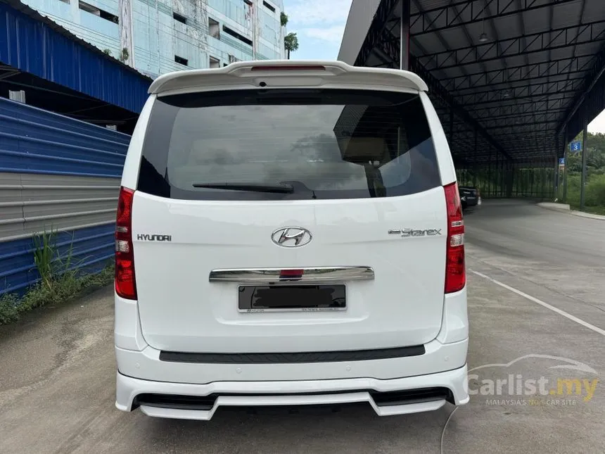 2018 Hyundai Grand Starex Royale Deluxe MPV