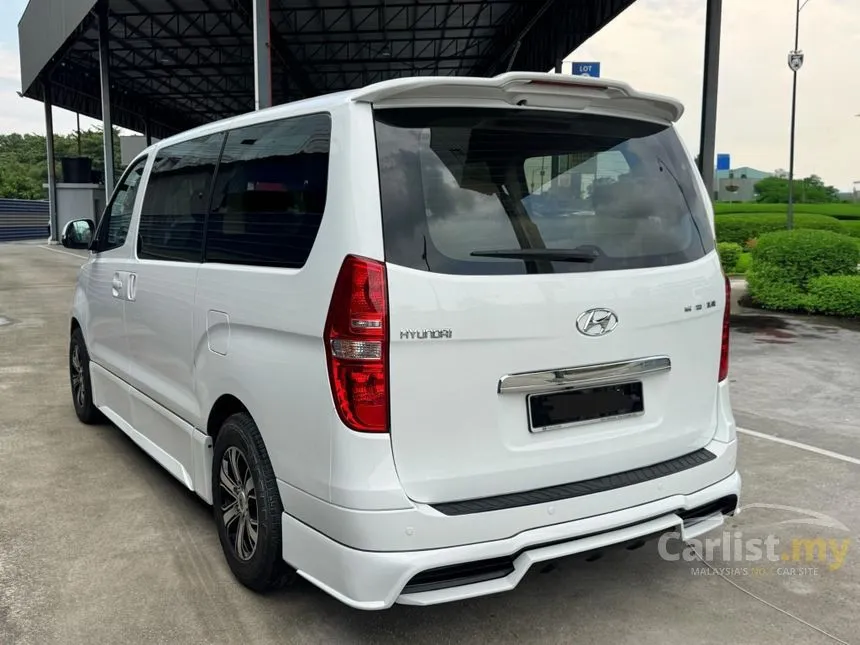 2018 Hyundai Grand Starex Royale Deluxe MPV