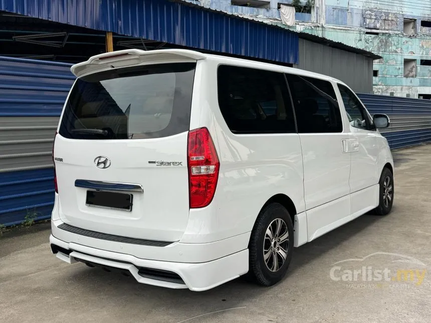 2018 Hyundai Grand Starex Royale Deluxe MPV